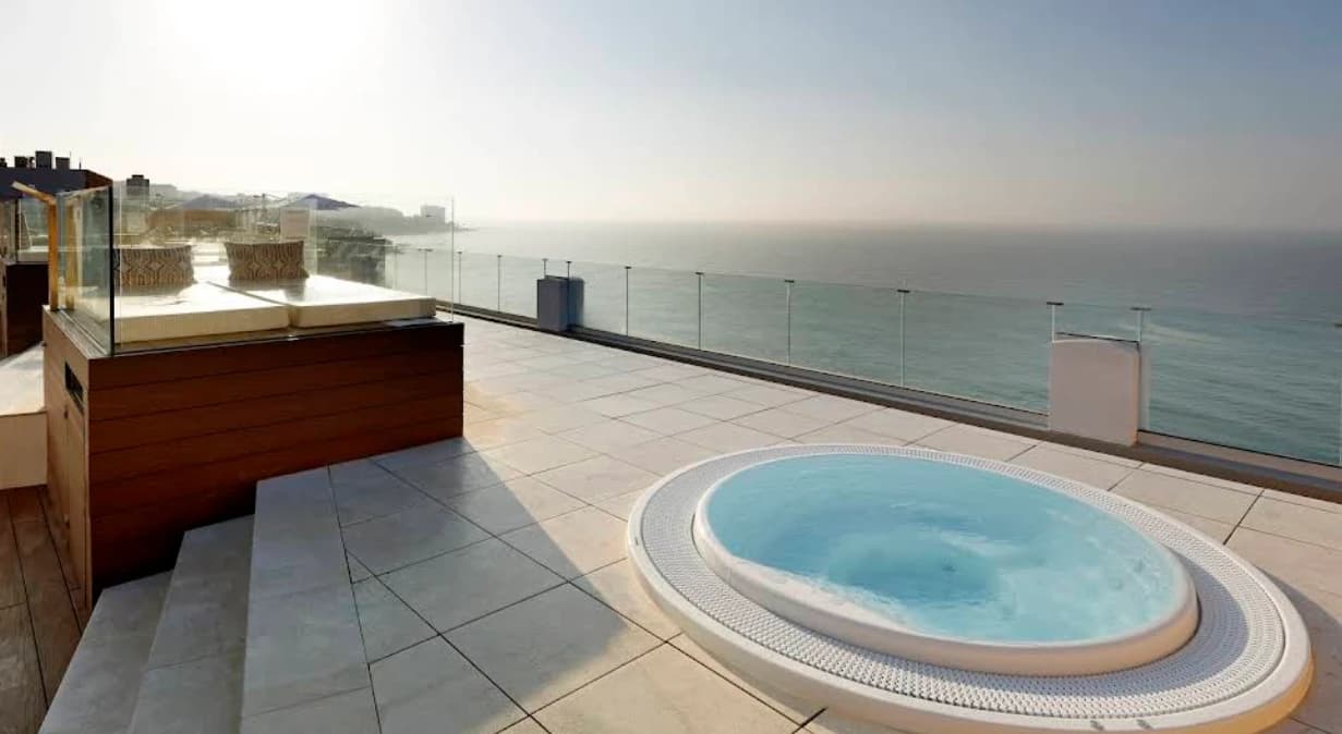 Nix Sky Bar at Hotel Benalma