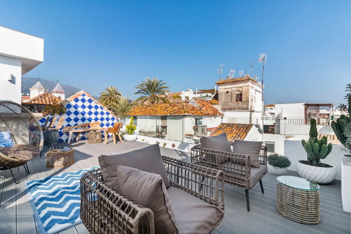 Sky bar at La Fonda heritage hotel Marbella - Image 1