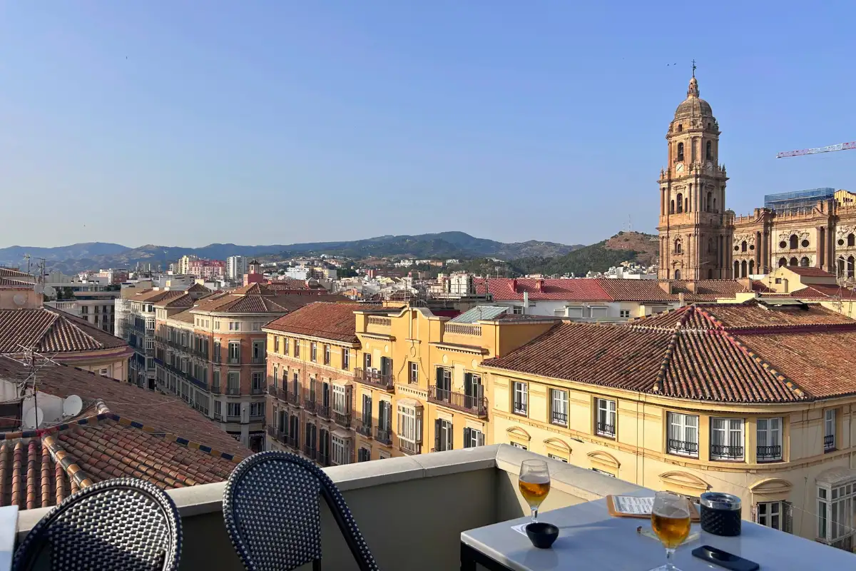 Vincci Diez Larios Rooftop Bar